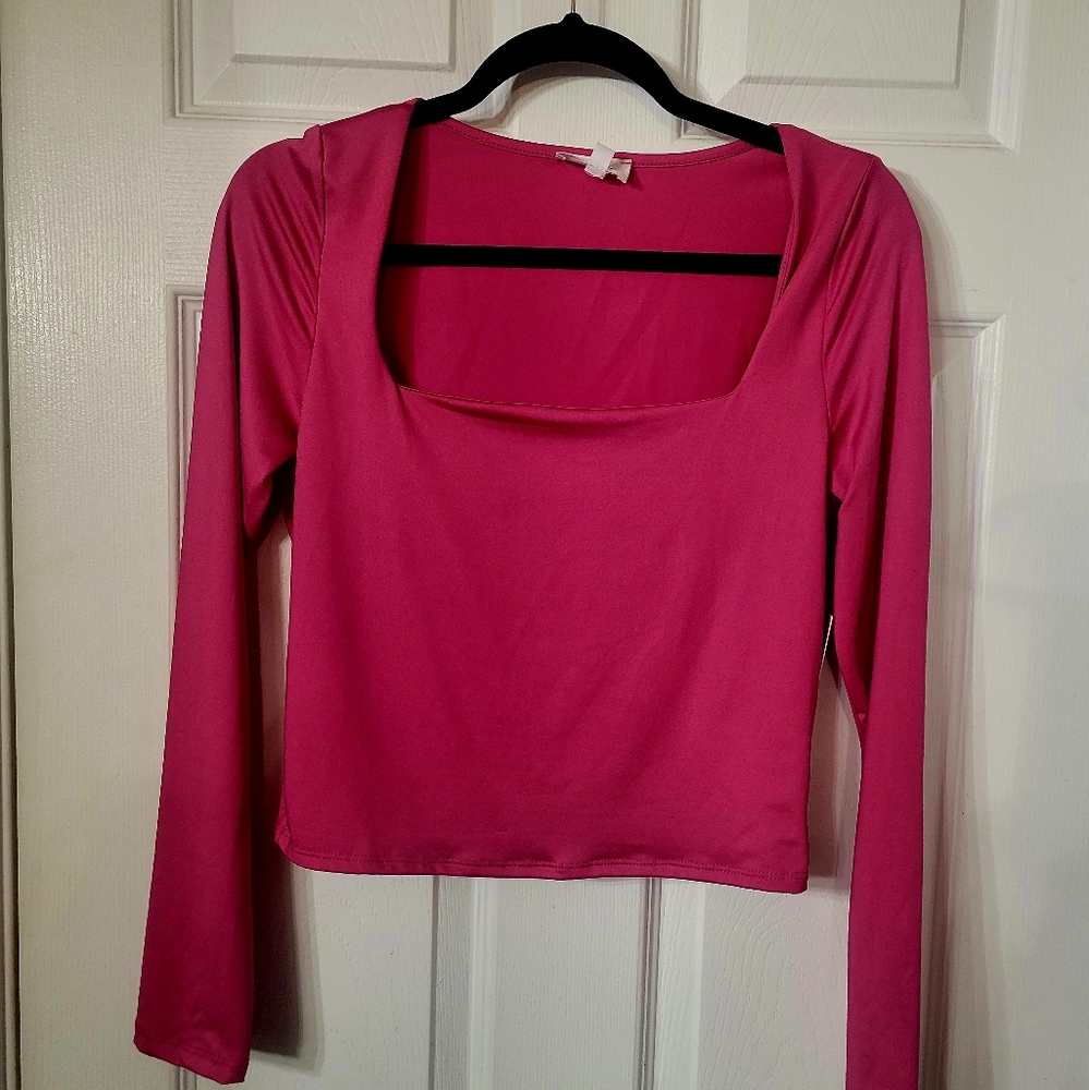 Crop top - Picture 2 of 2